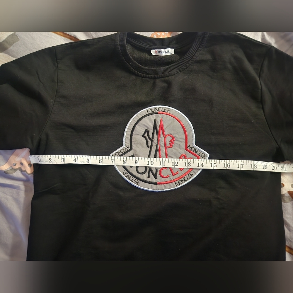 Moncler Black Logo Crew Neck Sweater Size Xl - Picture 3 of 7